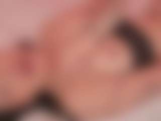 Elenna-salvatoree's Live Sex Cam Show