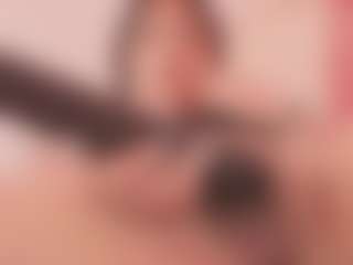 Elenna-salvatoree's Live Sex Cam Show