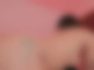 Elenna-salvatoree's Live Sex Cam Show
