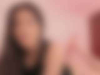 Elenna-salvatoree's Live Sex Cam Show