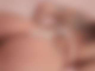 Elenna-salvatoree's Live Sex Cam Show