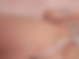Elenna-salvatoree's Live Sex Cam Show