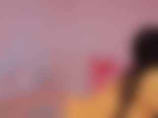 Live cam show with Elenna-salvatoree - Small Tits on Hubzter Live