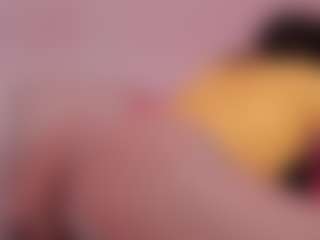 Live cam show with Elenna-salvatoree - Young Adult on CamClone