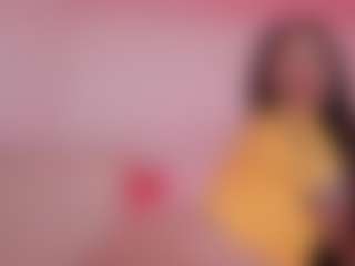 Elenna-salvatoree's Live Sex Cam Show