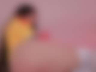 Elenna-salvatoree's Live Sex Cam Show