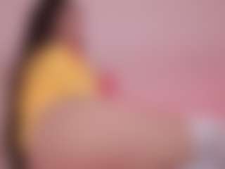 Elenna-salvatoree's Live Sex Cam Show