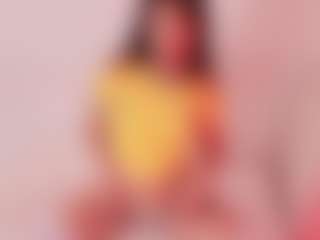 Elenna-salvatoree's Live Sex Cam Show