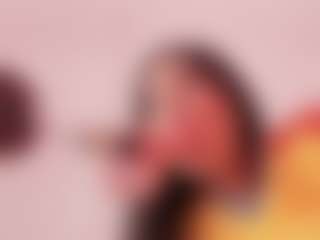 Live cam show with Elenna-salvatoree - Latina Petite on Camiplay Live | colombia
