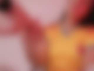 Live cam show with Elenna-salvatoree - Thin on Uber Horny