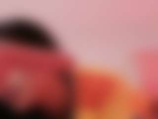 Live cam show with Elenna-salvatoree - Ride on Uber Horny