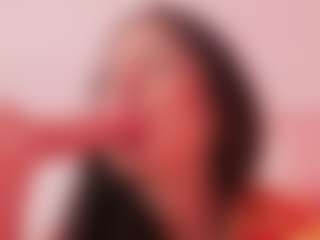 Elenna-salvatoree's Live Sex Cam Show