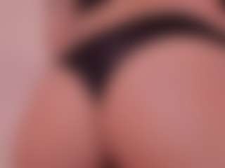 Live cam show with Elenna-salvatoree - Sexy on Hubzter Live
