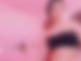 Elenna-salvatoree's Live Sex Cam Show