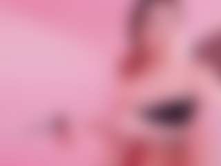 Elenna-salvatoree's Live Sex Cam Show