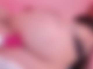 Elenna-salvatoree's Live Sex Cam Show