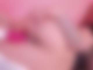 Elenna-salvatoree's Live Sex Cam Show