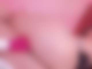 Elenna-salvatoree's Live Sex Cam Show