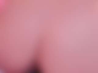 Elenna-salvatoree's Live Sex Cam Show