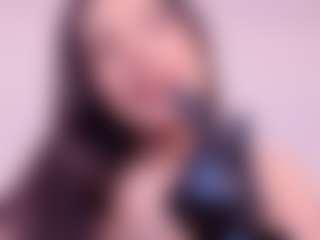 Live cam show with Elenna-salvatoree - Young Adult on TeamSkeetLive