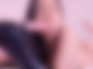 Elenna-salvatoree's Live Sex Cam Show