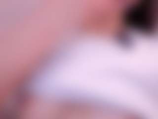 Elenna-salvatoree's Live Sex Cam Show