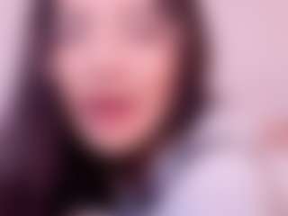 Elenna-salvatoree's Live Sex Cam Show