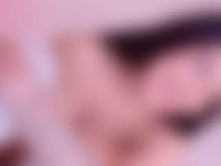 Elenna-salvatoree's Live Sex Cam Show