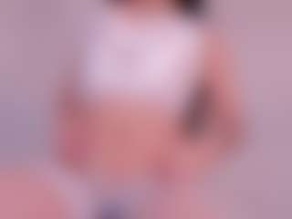 Live cam show with Elenna-salvatoree - Submissive on Camsoda