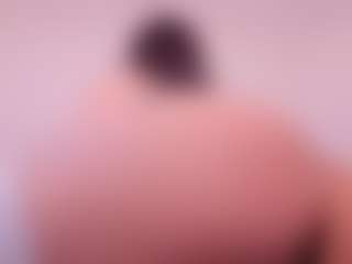 Live cam show with Elenna-salvatoree - Dirty on Camsoda
