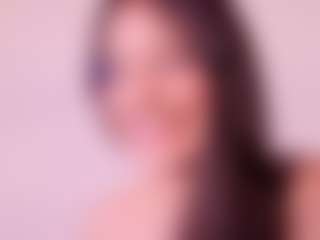 Elenna-salvatoree's Live Sex Cam Show