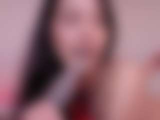 Elenna-salvatoree's Live Sex Cam Show