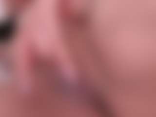 Elenna-salvatoree's Live Sex Cam Show