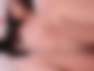 Elenna-salvatoree's Live Sex Cam Show