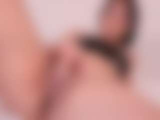 Elenna-salvatoree's Live Sex Cam Show