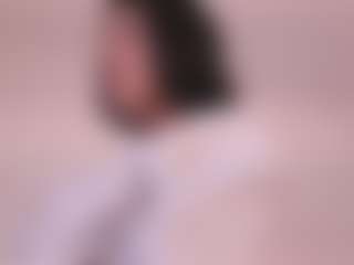 Elenna-salvatoree's Live Sex Cam Show