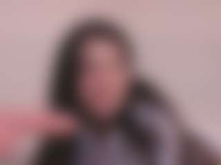 Elenna-salvatoree's Live Sex Cam Show