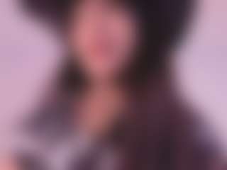 Elenna-salvatoree's Live Sex Cam Show