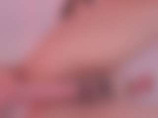 Elenna-salvatoree's Live Sex Cam Show