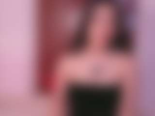 Elenna-salvatoree's Live Sex Cam Show