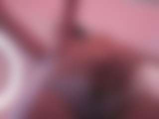 Live cam show with Elenna-salvatoree - Sexy on Uber Horny
