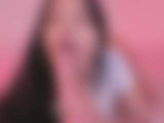 Live cam show with Elenna-salvatoree - Deepthroat on Camiplay Live