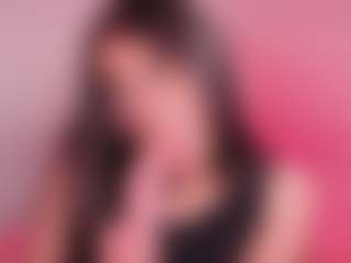 Elenna-salvatoree's Live Sex Cam Show