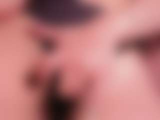 Elenna-salvatoree's Live Sex Cam Show