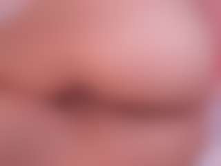 Elenna-salvatoree's Live Sex Cam Show