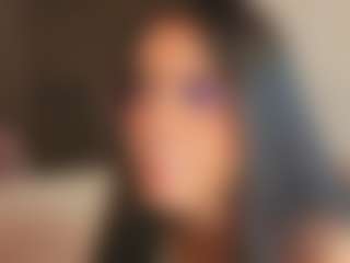 Elenna-salvatoree's Live Sex Cam Show