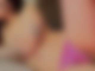 Elenna-salvatoree's Live Sex Cam Show