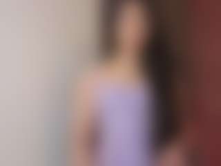 Elenna-salvatoree's Live Sex Cam Show