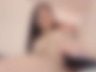 Elenna-salvatoree's Live Sex Cam Show