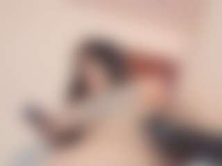 Elenna-salvatoree's Live Sex Cam Show